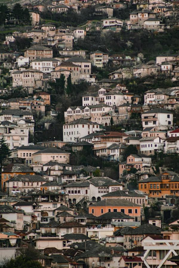Argjiro Traditional Gjirokastër Extérieur photo