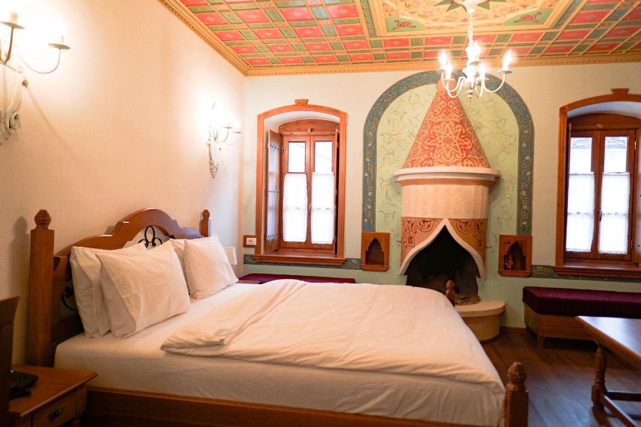 Argjiro Traditional Gjirokastër Extérieur photo
